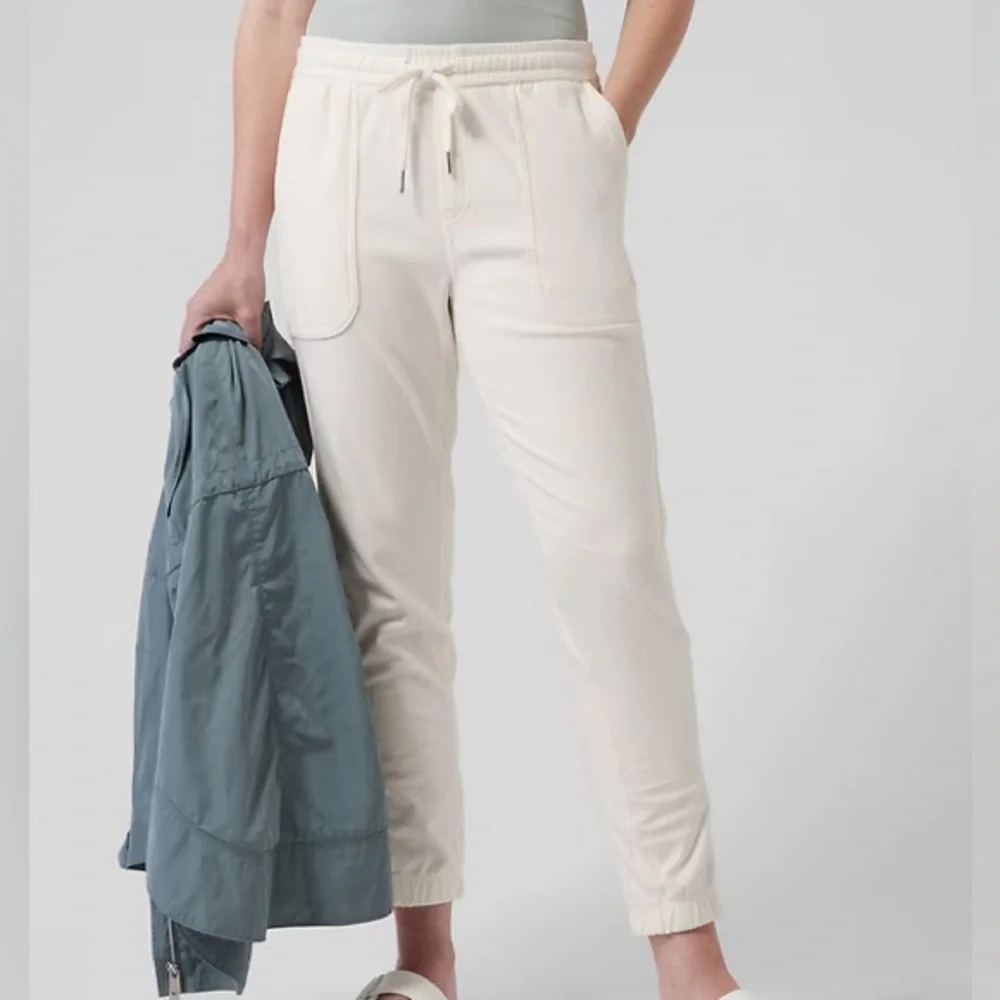 NWT Athleta Farallon Jogger - Picture 1 of 2